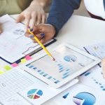 75 Nomes Criativos para Grupos de Economia Nomes grupos economia