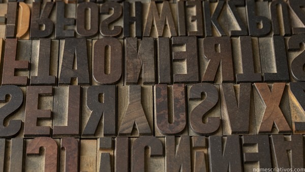 Nomes idiomas ficticios